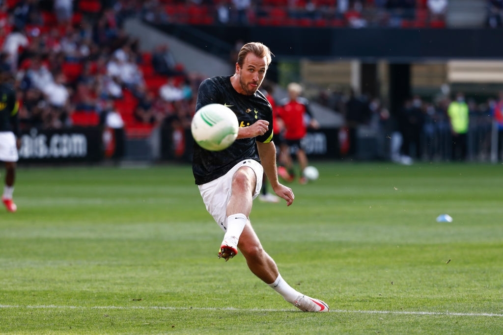 Trước đó, Thomas Tuchel cũng xác nhận Chelsea đã từng đàm phán với người đại diện của Harry Kane, nhưng ông nghĩ rằng tiền đạo này sẽ gia nhập Manchester City